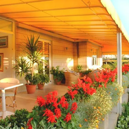 Alk 马里纳-迪-皮特拉桑塔