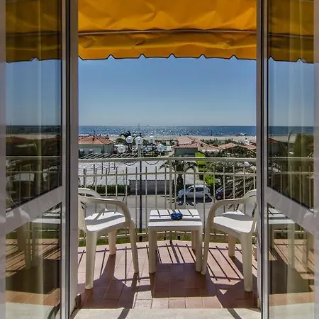 Alk 3* 马里纳-迪-皮特拉桑塔