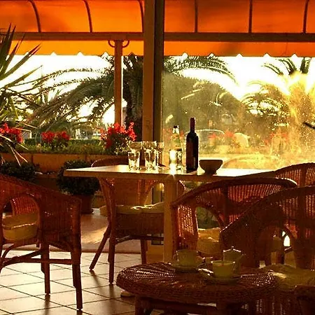 Hotel Alk 3*