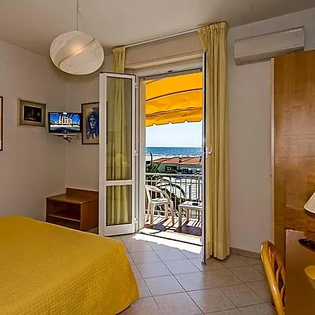 Alk Hotel 3*